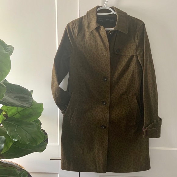 Trench coat - Picture 2 of 5